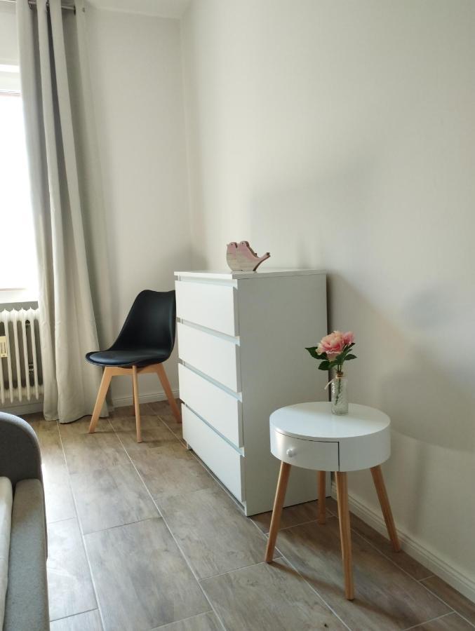 Appartement 4 Personen - Zimmer In Wohnung, Zentral, Ruhig, Modern Lubbecke Esterno foto